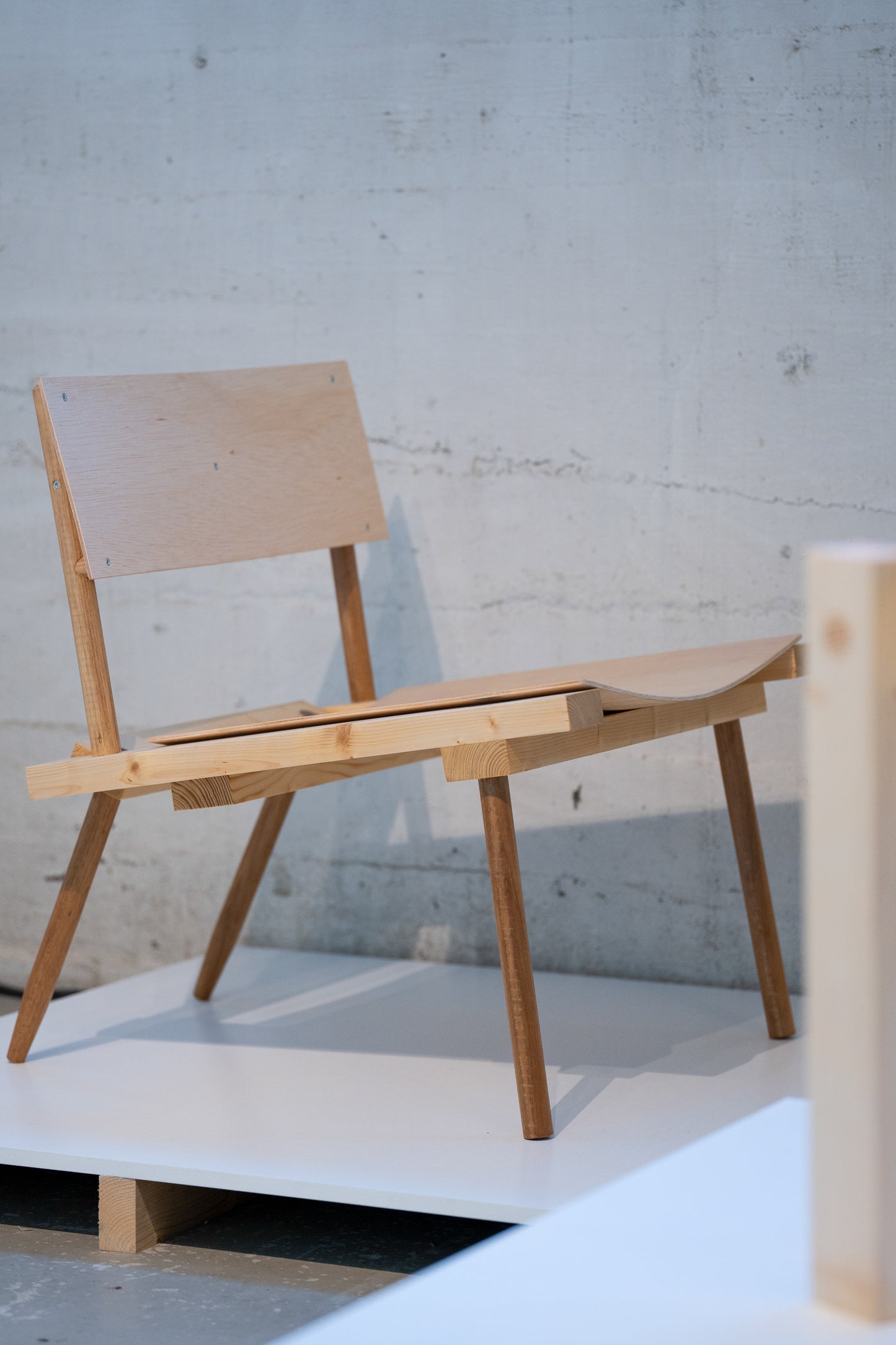 "Doe het Zelf" Lounge chair SHOW MODEL