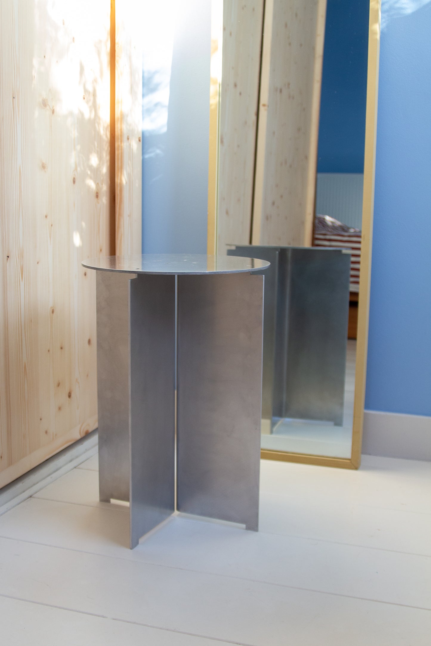 Fold side table PROTOTYPE